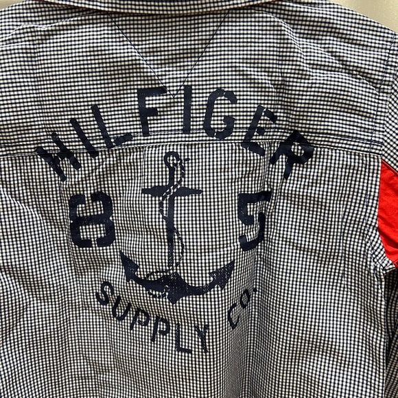 NWT - Tommy Hilfiger - boys plaid button down shirt. - Picture 6 of 6